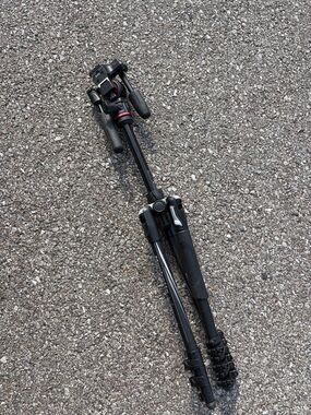 Manfrotto Befree Travel Tripod with Fluid Head - Black & Red